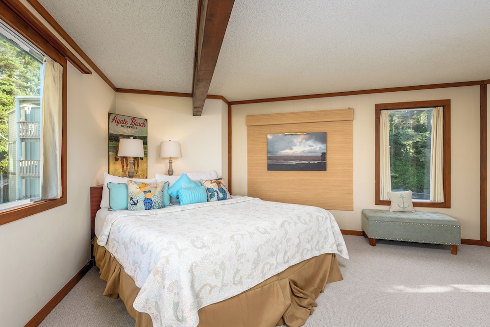 Little Creek Cove Beachfront Resort - photo 22