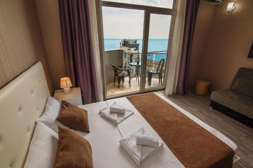 Sea Towers Lux 17 05 — hotel in Batumi