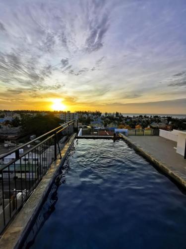 Coral Apartment 5 mins walk to the beach — 4-Star Luxury Hotel in Flic En Flac, Mauritius