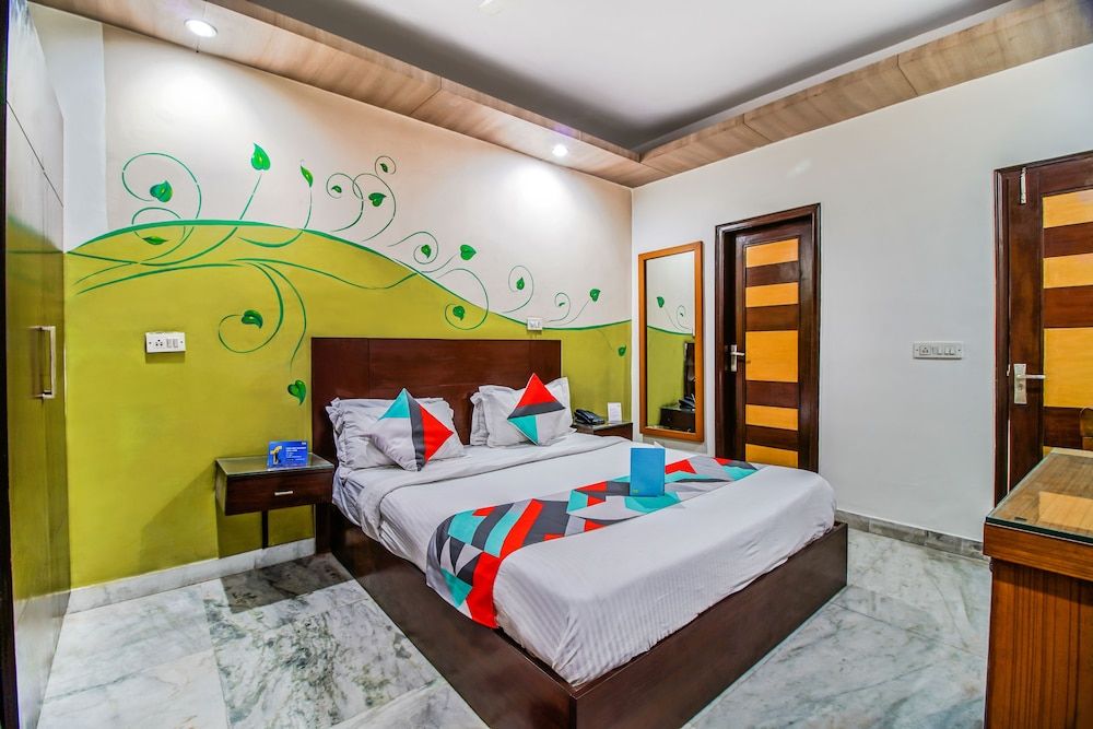 FabHotel Anand Villa