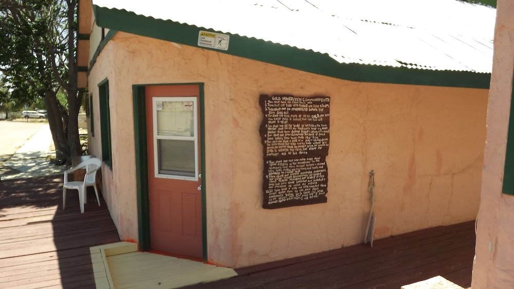 Shep's Miners Inn - photo 48