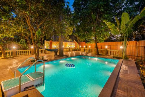 SaffronStays Grandiosa 4 BDR pet friendly pool villa Khandala — 4-Star Luxury Hotel in Lonavla, India