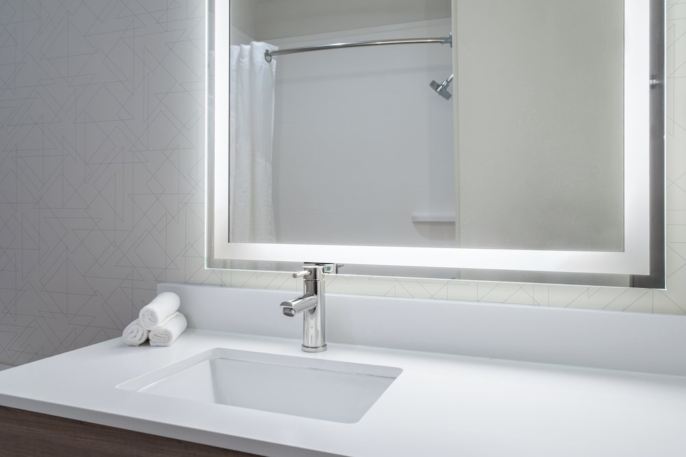 Holiday Inn Express & Suites American Fork North Provo by IHG - photo 25
