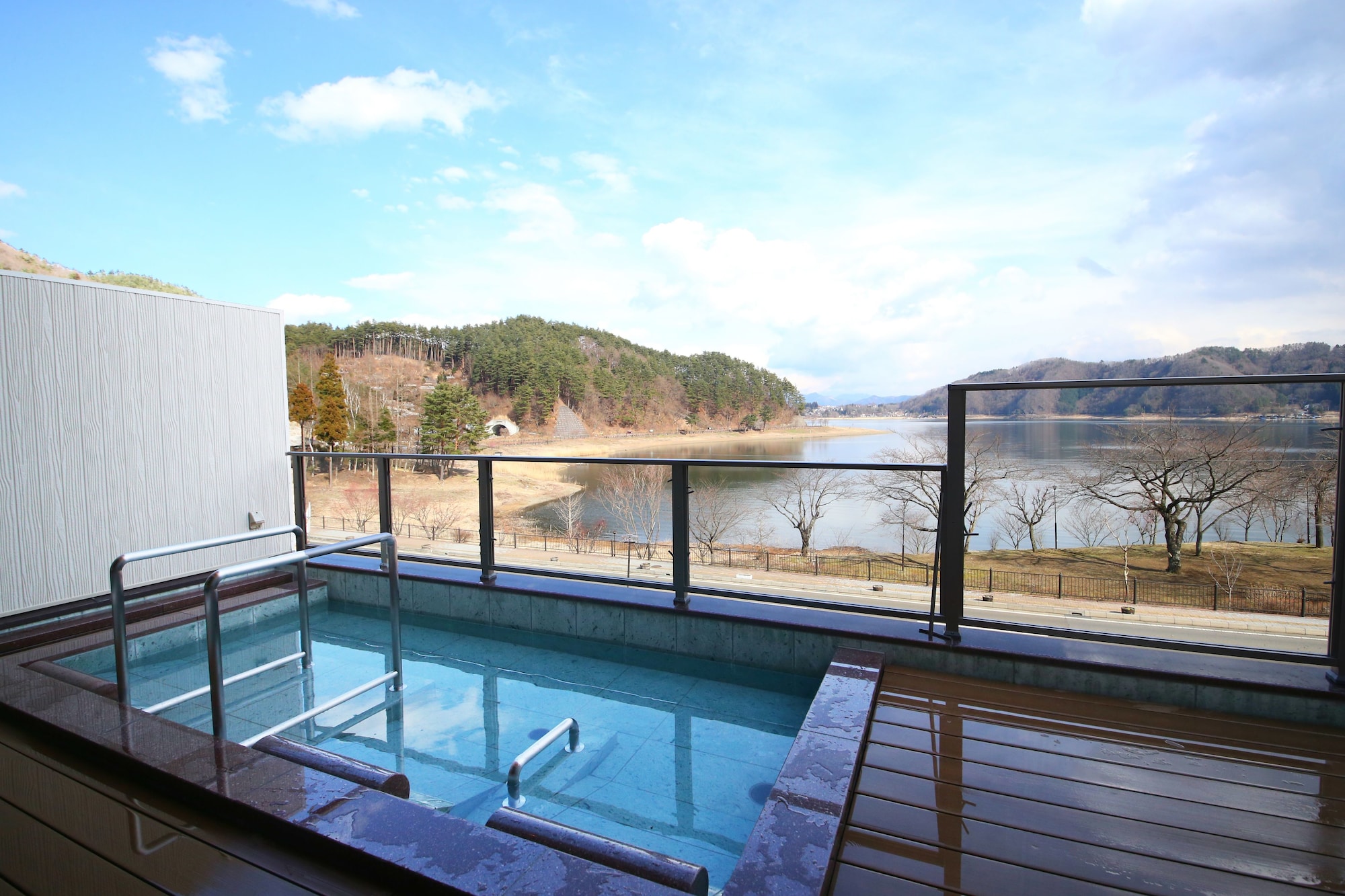 Ashiwada Hotel in Fujikawaguchiko, Japan