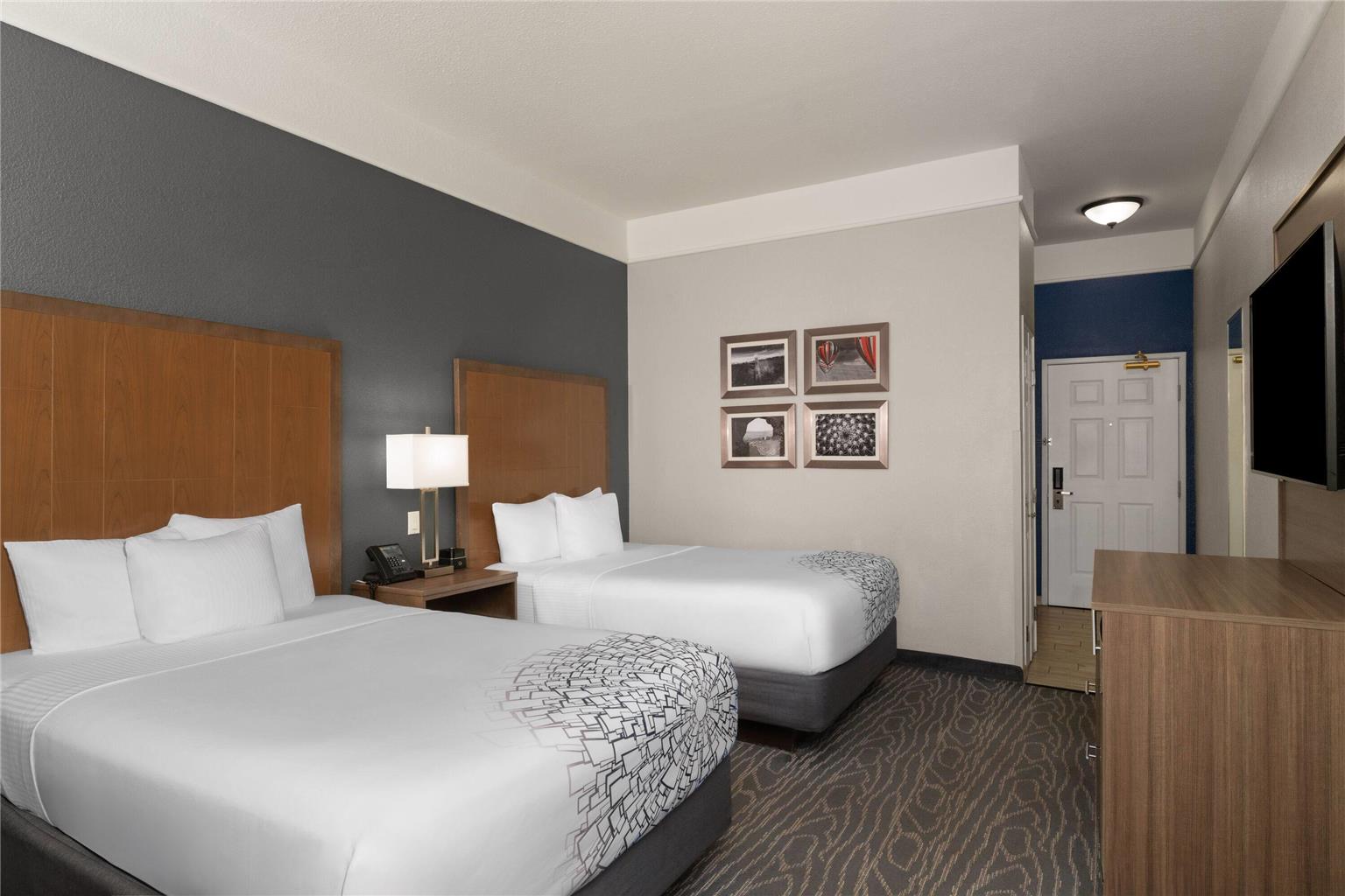 La Quinta Inn & Suites by Wyndham Gallup - photo 33