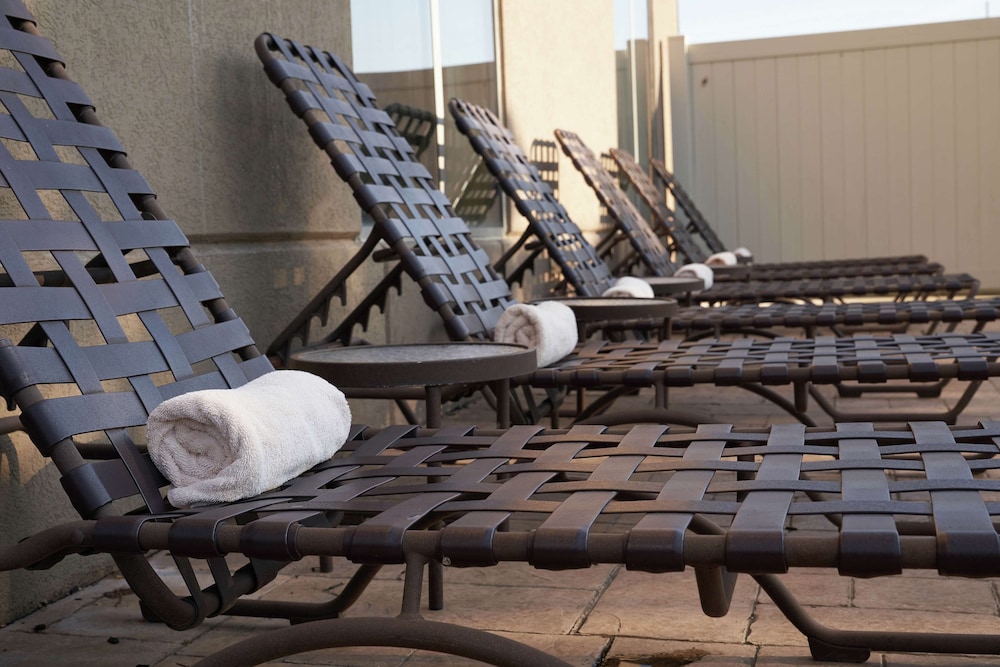 Hilton Garden Inn Evansville - photo 64