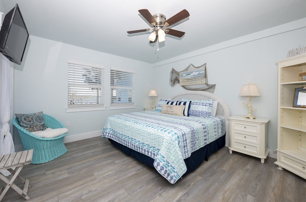 Mermaid Cove - photo 4
