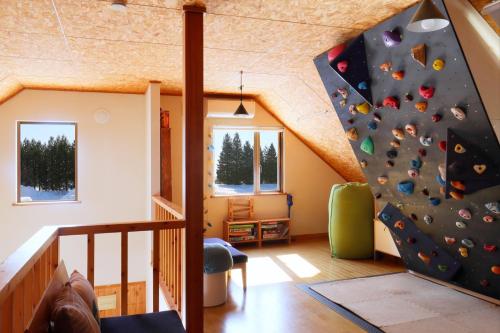 Ronin Lodge — 4-Star Luxury Hotel in Furano, Japan