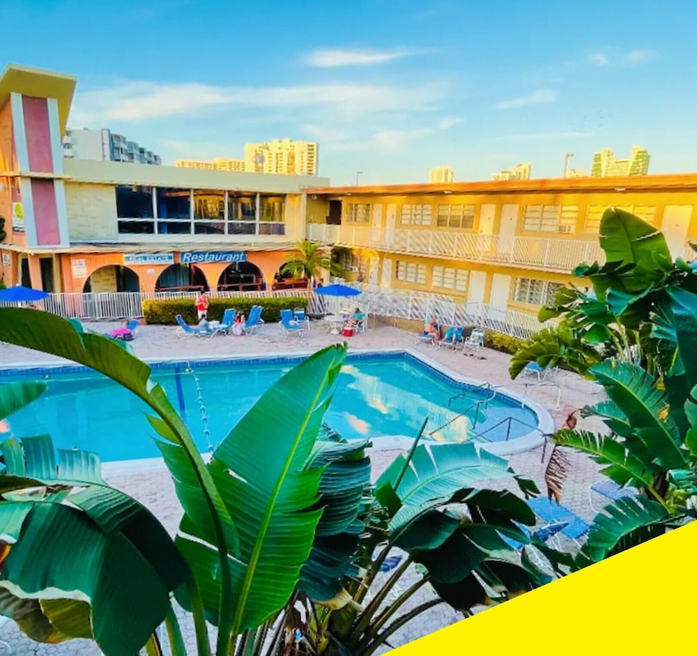 Bposhtels Hollywood Florida Hostel - photo 31