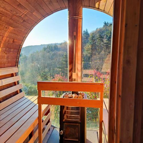 Brin d'Ardèche - carbon neutral hotel in Saint-Prix