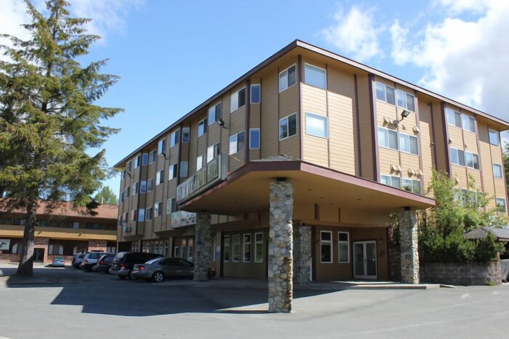 Frontier Suites Hotel in Juneau - photo 34
