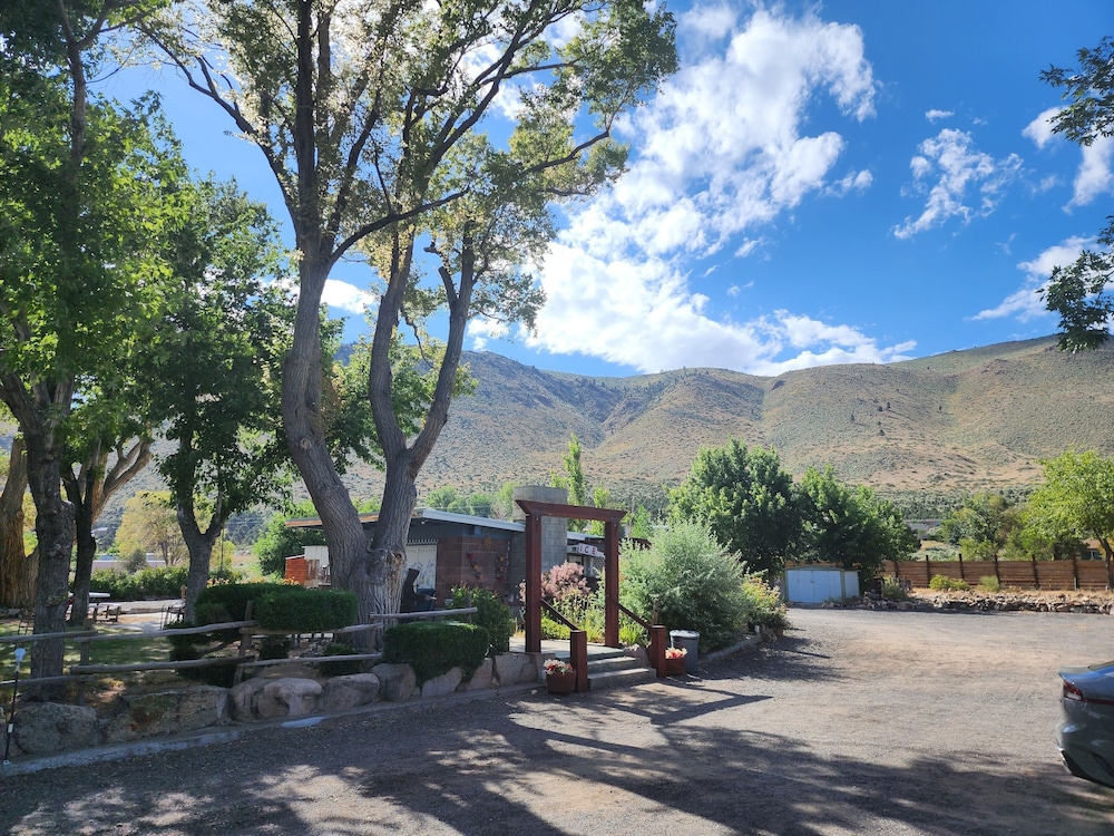 Toiyabe Motel - photo 21