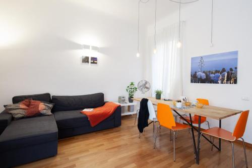 cV5 La Spezia city center Wide modern apartment walking distance to the station to Cinque Terre and 5 mins walk to the city center Big terrace on the roofs — 4-Star Luxury Hotel in La Spezia, Italy