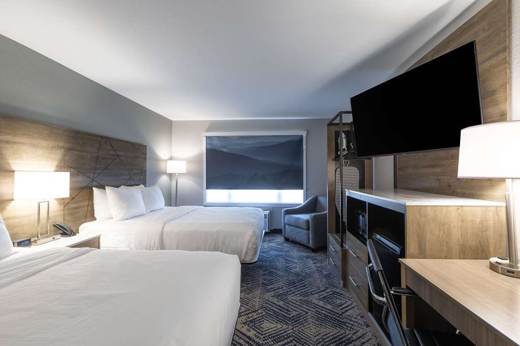Rodeway Inn & Suites near Outlet Mall Asheville - photo 31