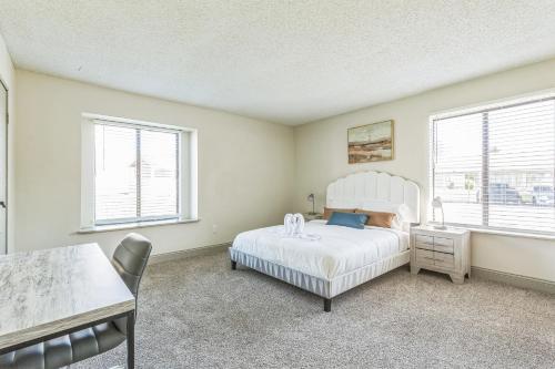 Rosehill Pointe 55 I Spacious 1 Bed 1 Bath — 4-Star Luxury Hotel in Lenexa, United States