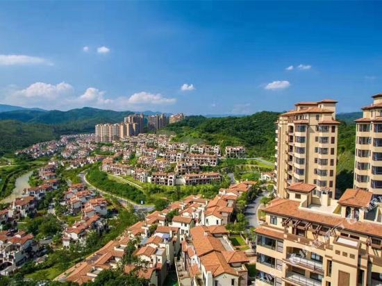 Aaron Hotel in Longmen, People's Republic of China