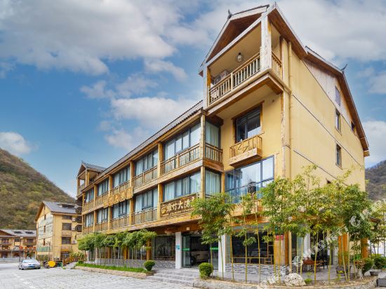 Shennongjia Yazhu Hotel in Songbai, People's Republic of China
