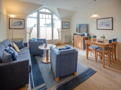 Dünenpark Binz Komfort Ferienwohnung mit 1 Schlafzimmer und Balkon im Dachgeschoss 023 — 4-Star Luxury Hotel in Ostseebad Binz, Germany
