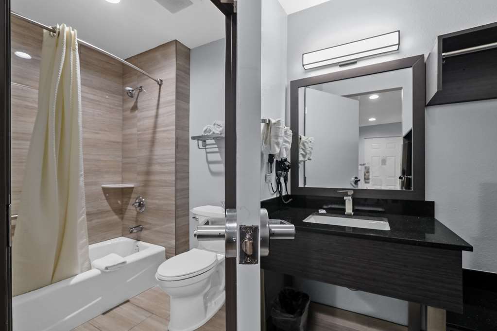 Studio 6 Suites Escondido CA - photo 13