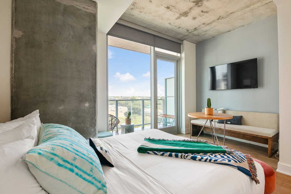 Austin Condo Hotel - photo 43