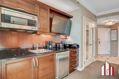 MGM Signature 11 604 Jacuzzi Studio