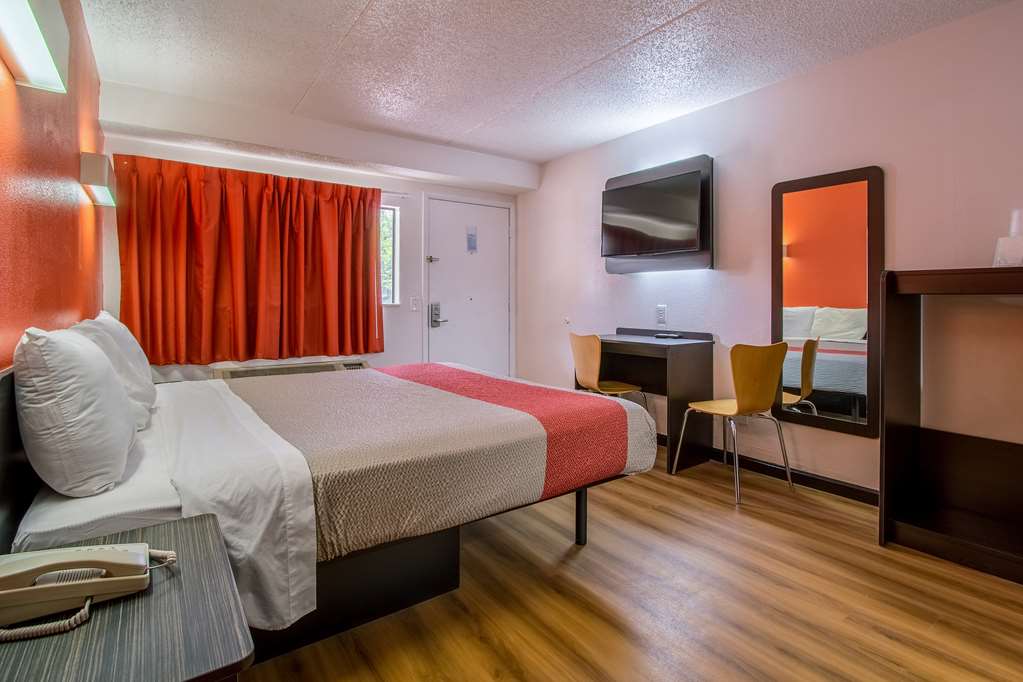Motel 6 Ashland OH - photo 11