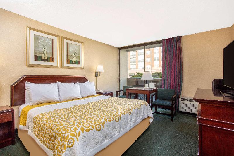 Days Inn By Wyndham College Park - photo 9