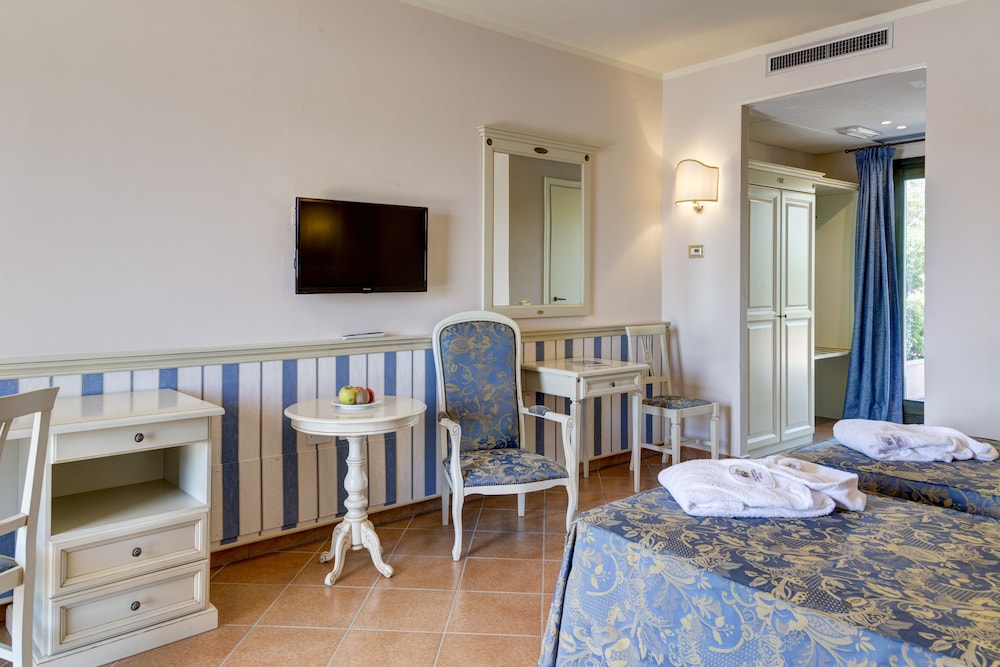 Hotel SantaMaria Langhe — La Morra — photo 4