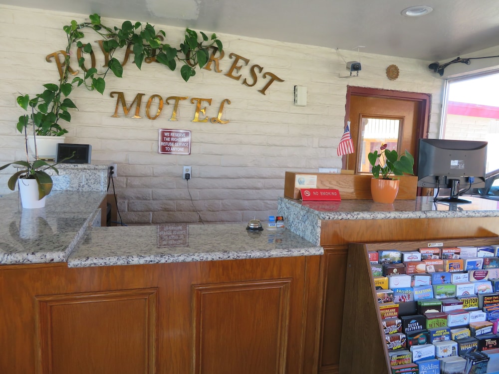 Royal Crest Motel - photo 3