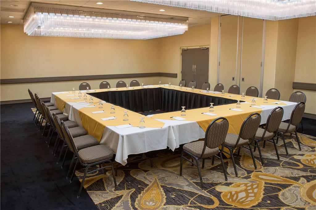 Radisson Hotel Santa Maria - photo 23