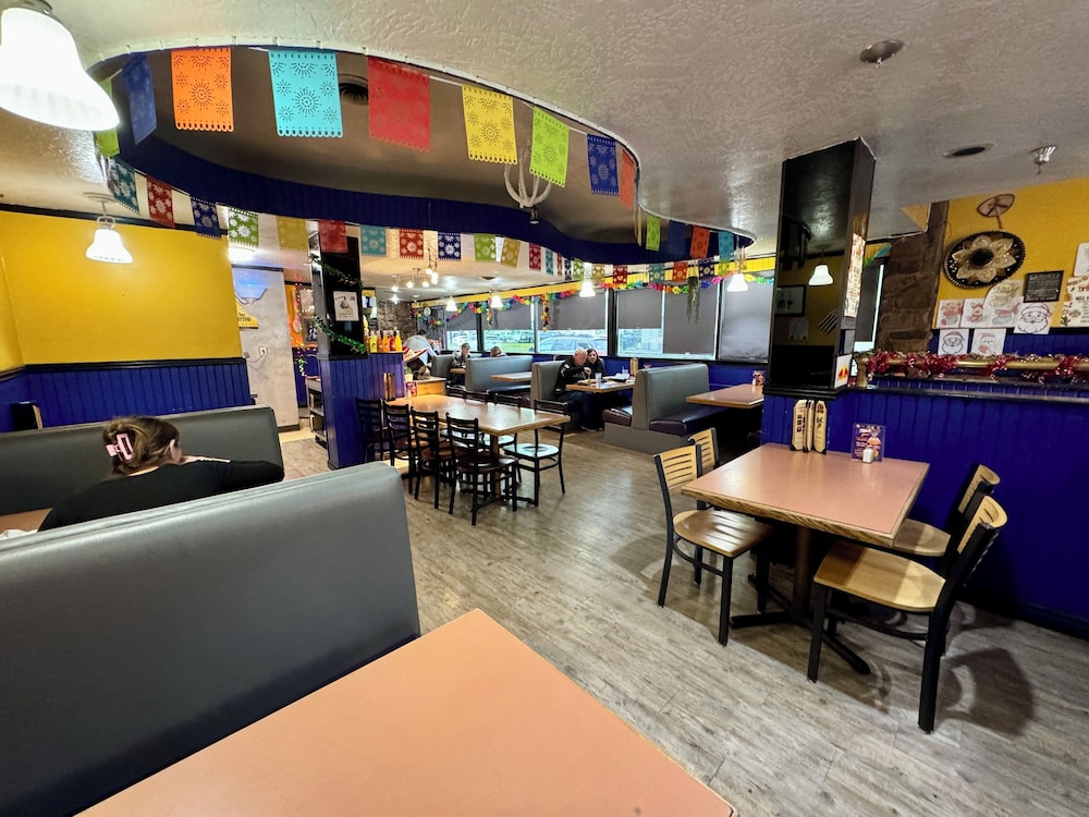 Nampa Downtown Inn - photo 27