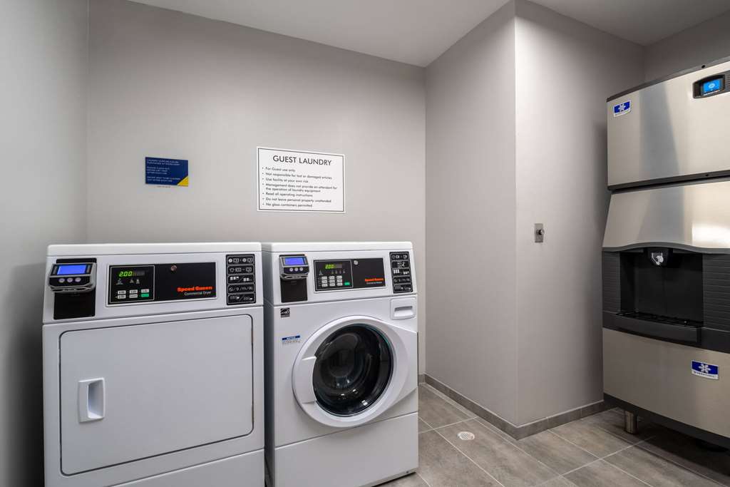 Microtel Inn & Suites by Wyndham Winchester - photo 36