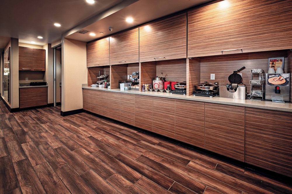 TownePlace Suites Toledo Oregon - photo 33