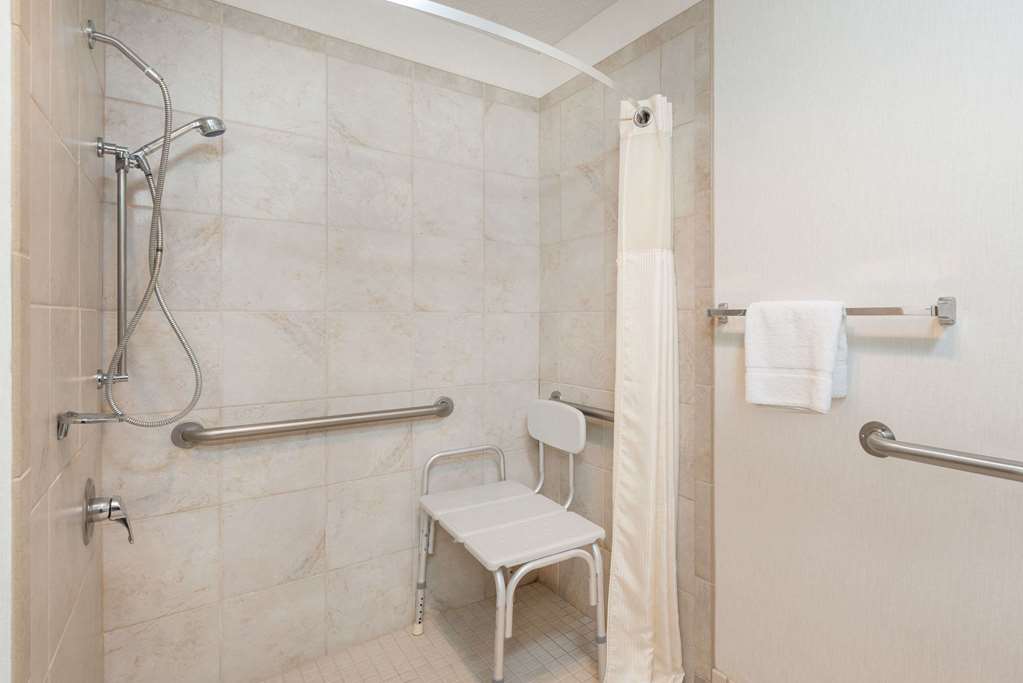 Baymont by Wyndham Hot Springs - photo 8