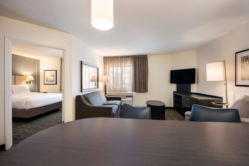 Sonesta Simply Suites Phoenix Glendale - photo 2