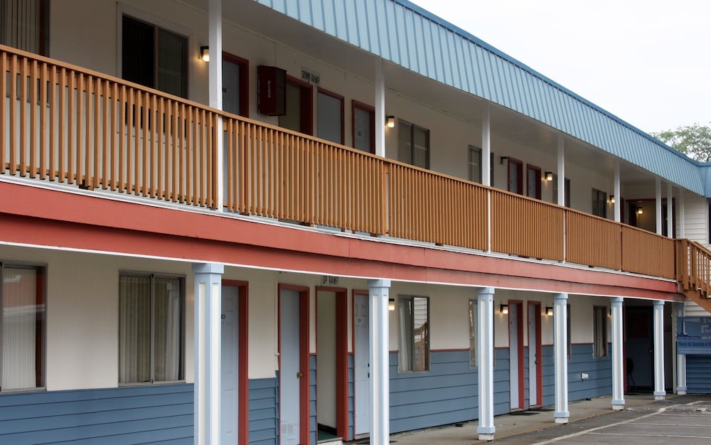 Heidis Inn Ilwaco - photo 37