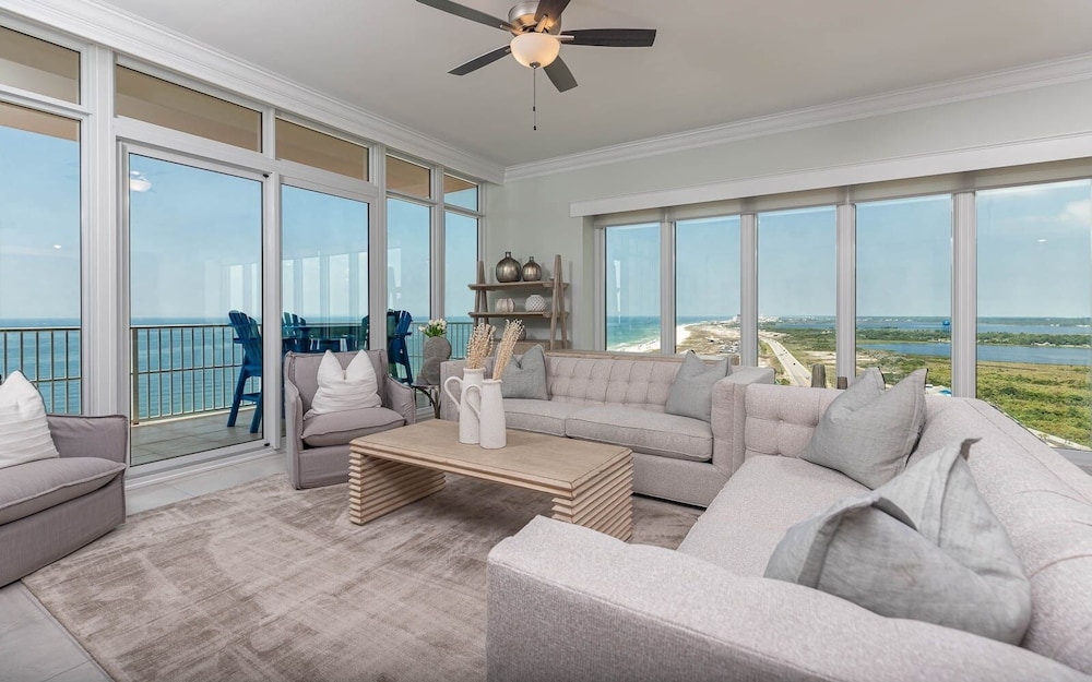 Phoenix Gulf Tower 1801 4 Bedroom Condo in Orange Beach, United States