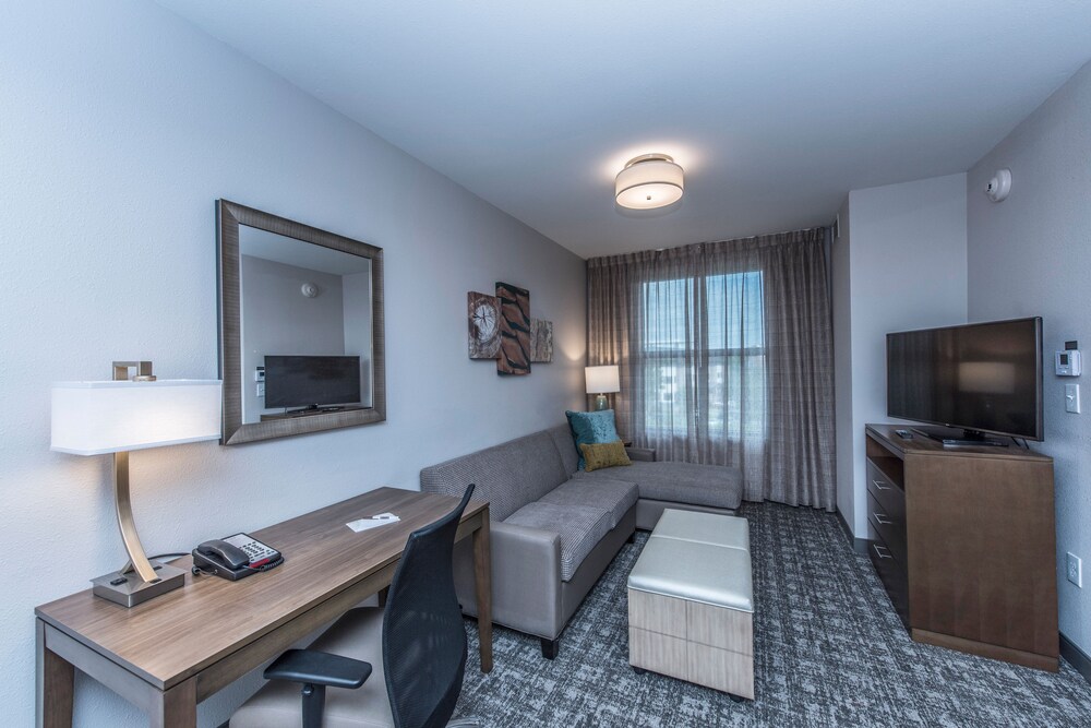 Staybridge Suites Charleston Mount Pleasant by IHG - photo 10