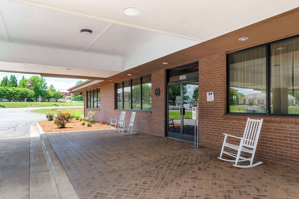 Quality Inn near Speedway - photo 31