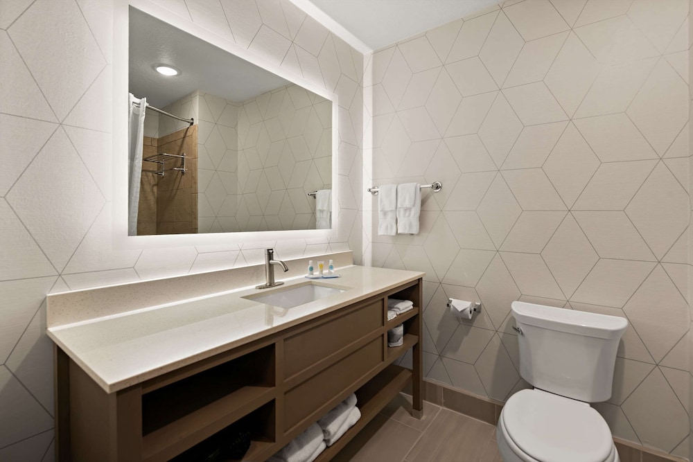 Comfort Suites Hudson I 94 - photo 9