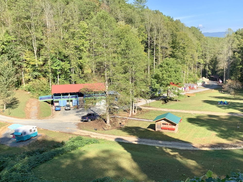 Gorgeous Stays - photo 82