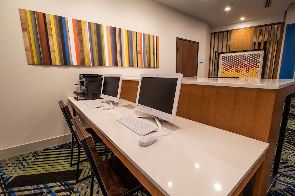 Holiday Inn Express & Suites Moses Lake by IHG - photo 24