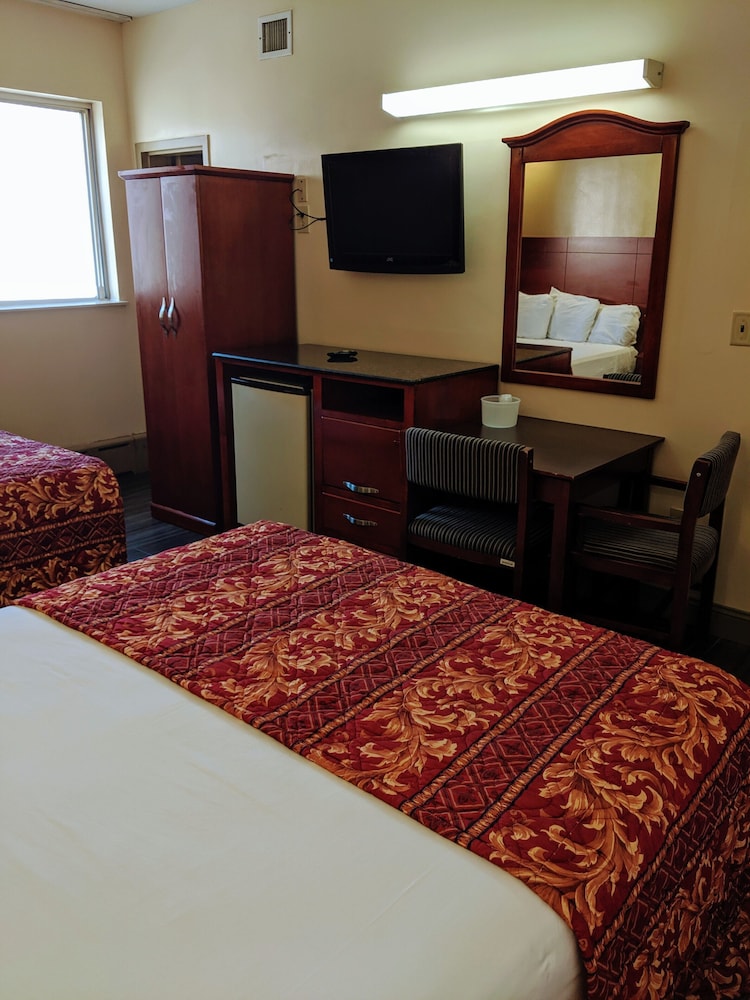 Jets Motor Inn - photo 7