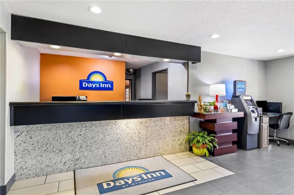 Days Inn by Wyndham Black River Falls I 94 on ATV Trail - photo 8