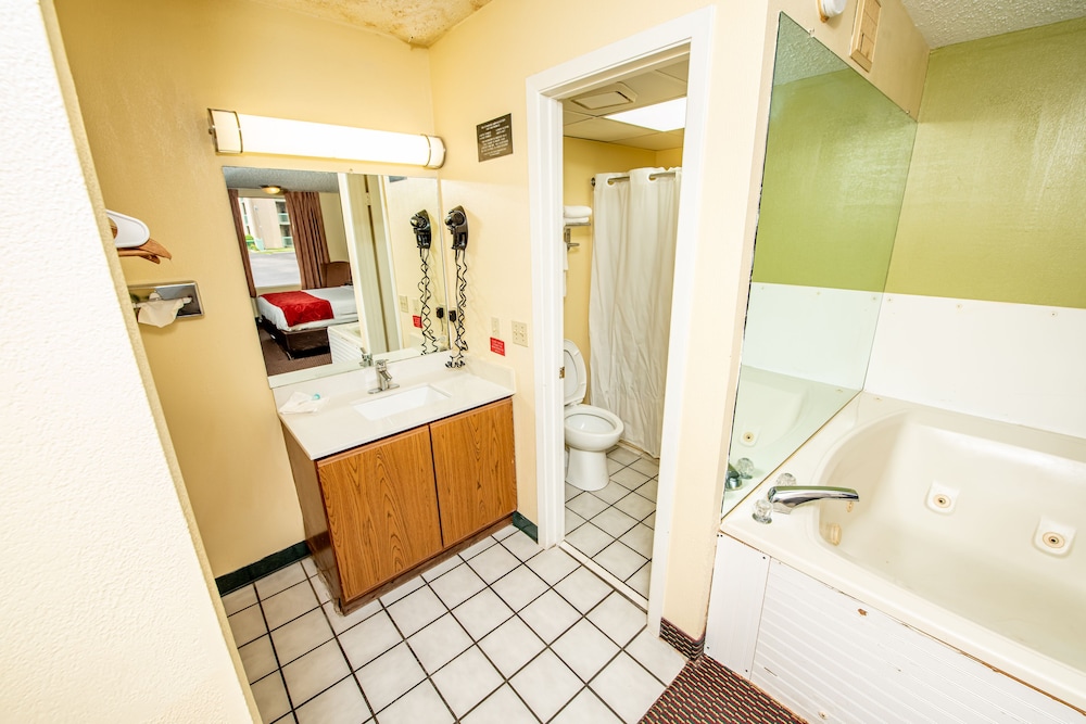 River Place Inn - photo 19