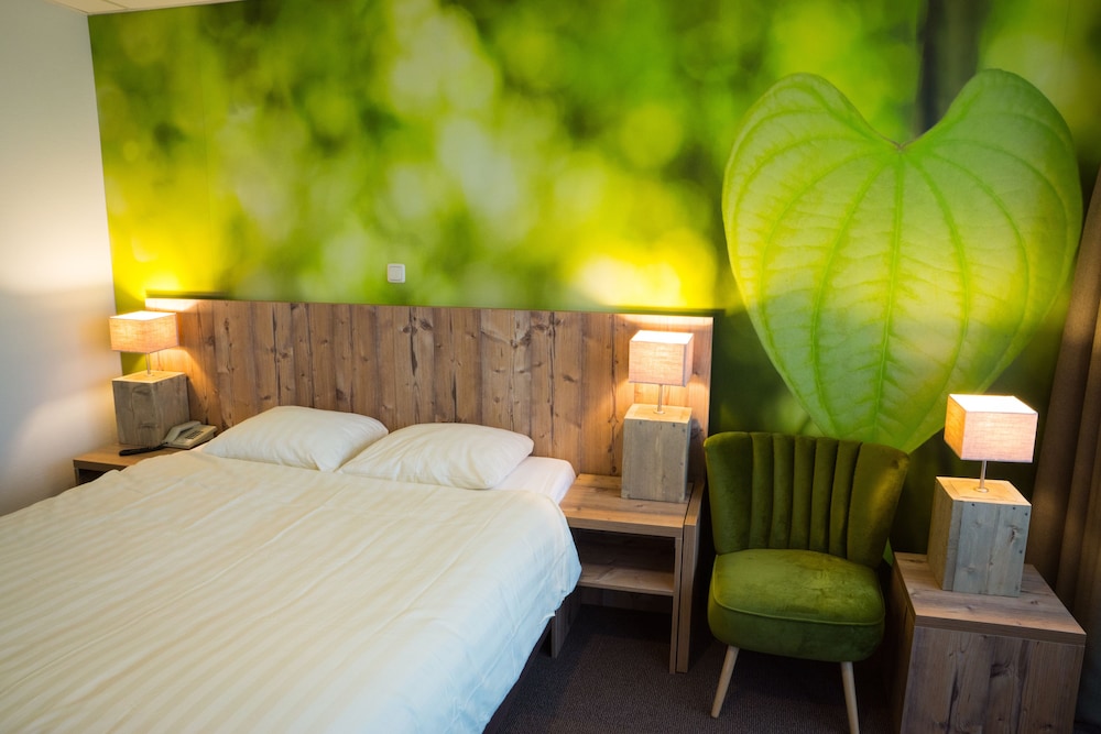 Forest Hotel - carbon neutral hotel in Den Helder