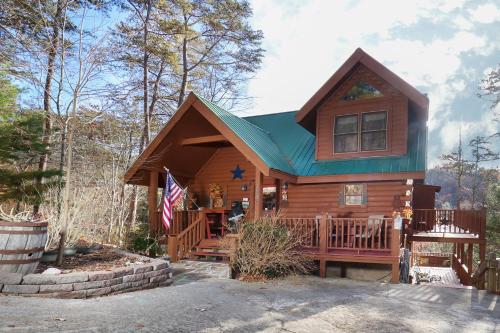 Little Bear Lodge — 4-Star Luxury Hotel in Sevierville, United States