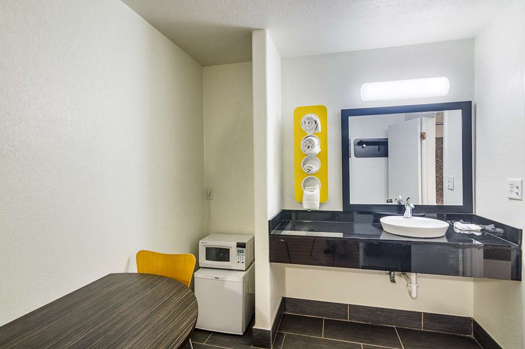 Motel 6 Childress TX - photo 21