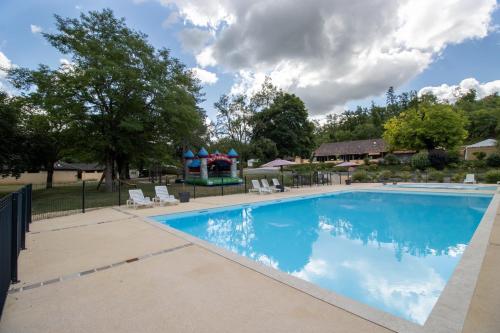 Mobilhome Le Chataignier - last minute hotel in Unknown City