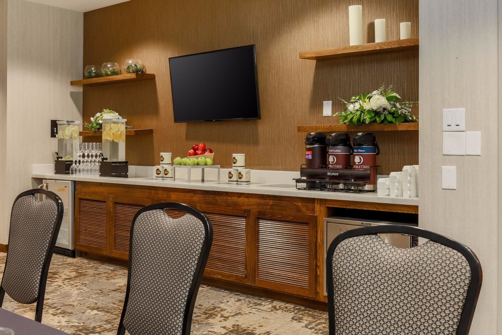 DoubleTree Suites by Hilton Sacramento Rancho Cordova - photo 40